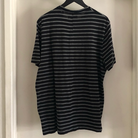 Kenneth Cole short sleeve Henley - Picture 2 of 4